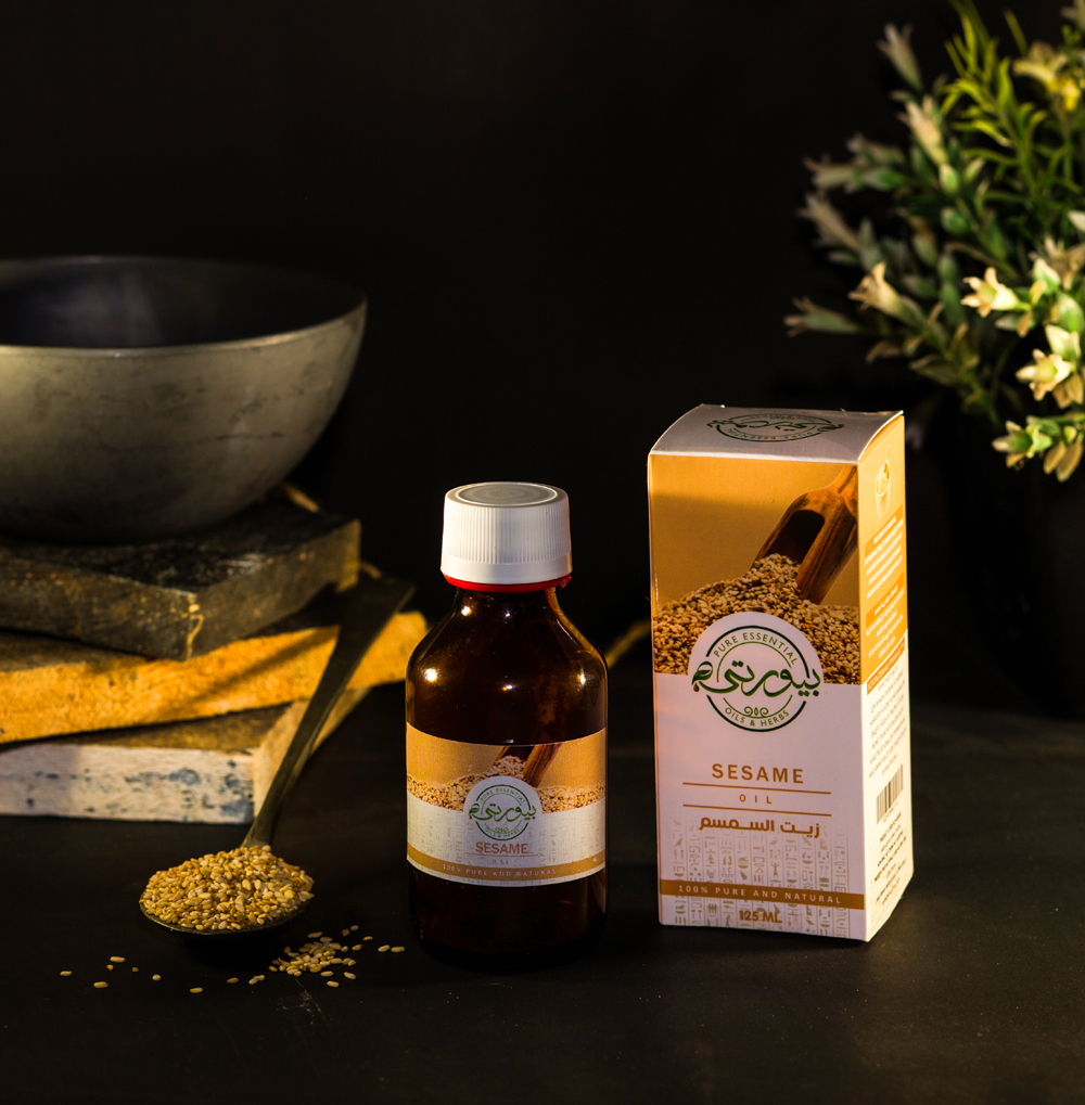 زيت بذور السمسم (Sesamum indicum) العضوي والتقليدي